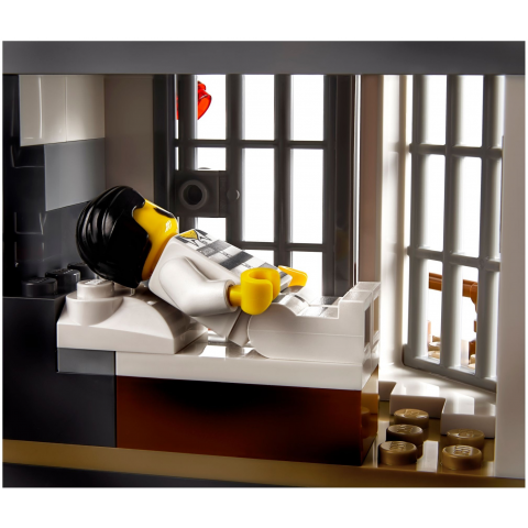 Конструктор LEGO City JMountain Police Headquarters (60174) Купити в Україні