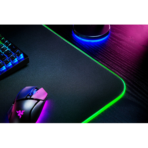 Килимок RAZER Goliathus CHROMA XXXL (RZ02-02500700-R3M1) Купити в Україні