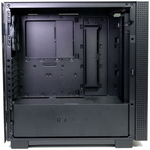 Корпус RAZER Tomahawk ATX (RC21-01420100-R3M1) Купити в Україні