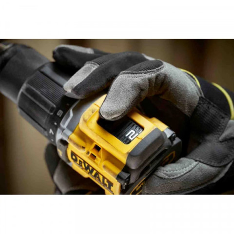 Шурупокрут-дриль ударний акумуляторний DeWALT XR Li-Ion 18В 90Нм 0-450·0-1650об/хв 0-7650·0-28050уд/хв кейс TSTAK 1.17кг без АКБ та ЗП