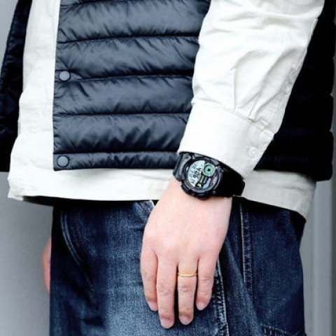 Чоловічий годинник Casio WS-1500H-1AVEF