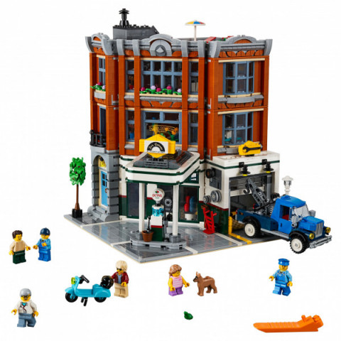 LEGO Creator Corner Garage (10264) *