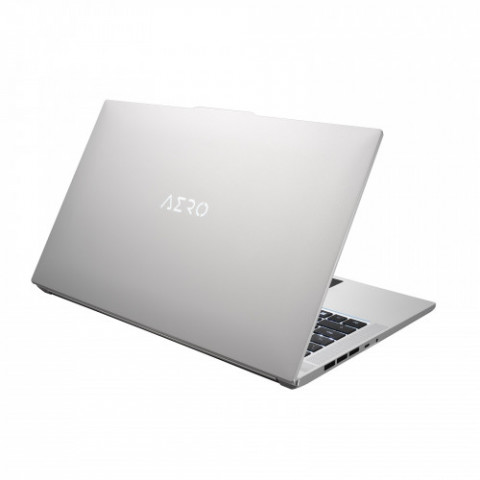 Ноутбук Gigabyte Aero 17 (AERO_17_XE5-73RU744JP) Silver