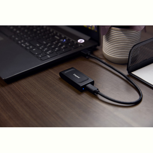 Накопичувач зовнішній SSD Portable USB 1.0ТB Kingston SXS1000 Black (SXS1000/1000G)