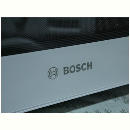 Мікрохвильова піч Bosch FEL023MS1