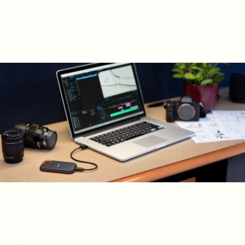 Накопичувач зовнішнійSSD 1TB SanDisk Extreme Portable E81 (SDSSDE81-1T00-G25)