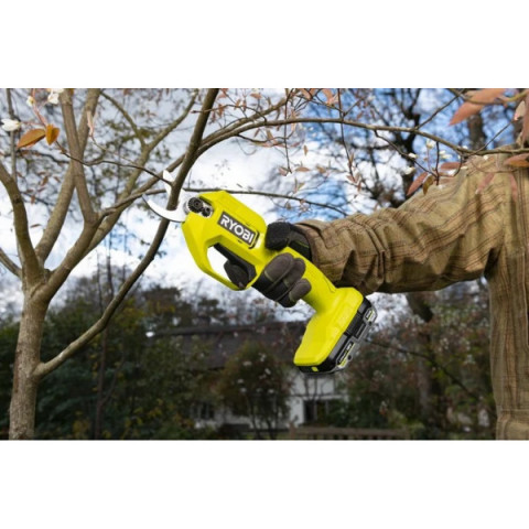 Набір акумулятора та зарядного пристрою Ryobi ONE+ RC18120-242X 18В 1х2А·год 1х4А·год ЗП 2А