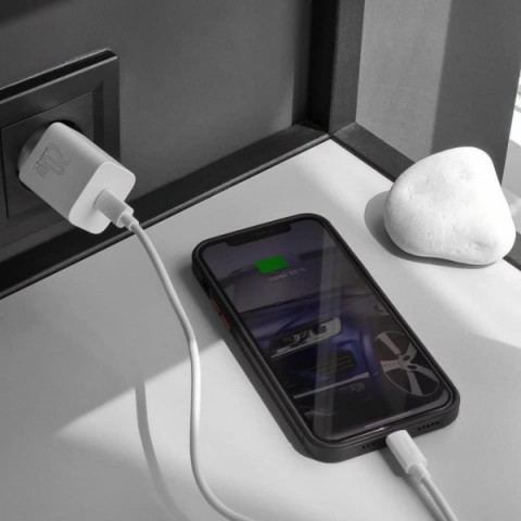 МЗП Baseus Super Silicone Quick Charger 20W (Type-C) + With Cable Type-C to Lightning white Купити в Україні