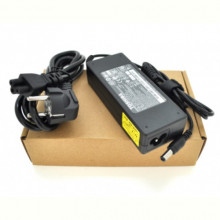 Блок живлення Merlion для ноутбука Toshiba 15V 6A 90W 6.36х3.0мм + каб.живл. (LTO90/15-6,36*3,0/02288)